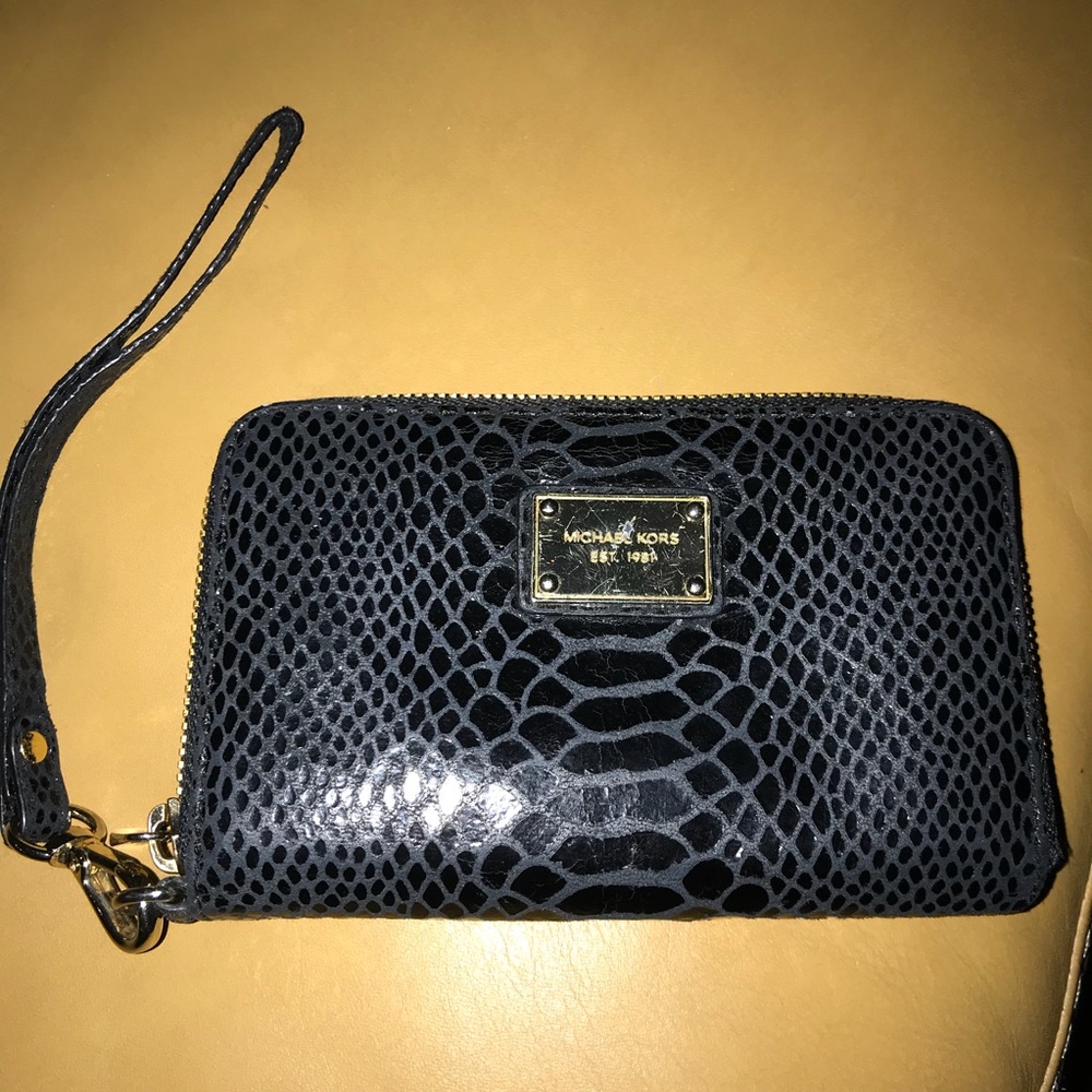 Michael Kors zip around wallet